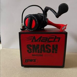 Mach Smash Spinning Reel - Red and Black